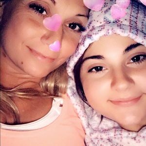 Meet your Posher, Melissa